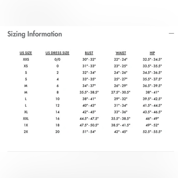 Romanza Gown in White Chantilly Lace V. Chapman - Picture 11 of 11